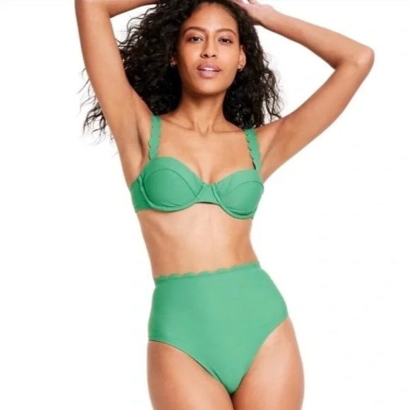 NWT RHODE x Target scallop bikini Top & Bottom L - Picture 1 of 3
